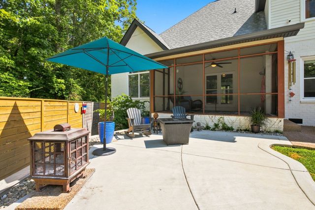 1004 Cross Creek Ct, Hendersonville, TN 37075