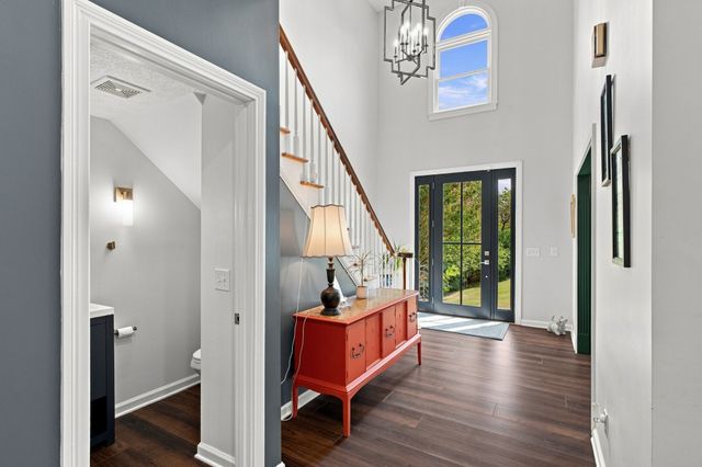 1004 Cross Creek Ct, Hendersonville, TN 37075