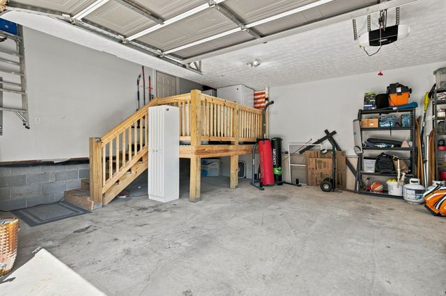 1004 Cross Creek Ct, Hendersonville, TN 37075
