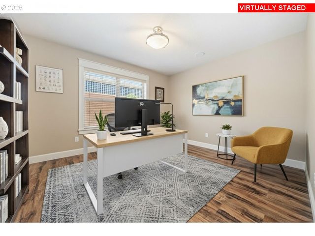 683 N V St, Washougal, WA 98671