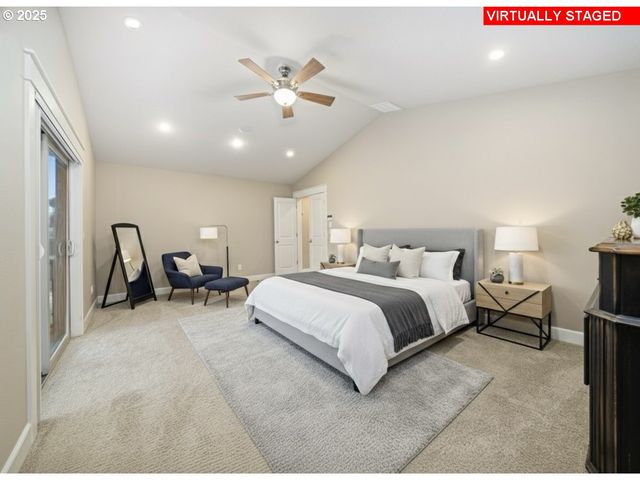 683 N V St, Washougal, WA 98671