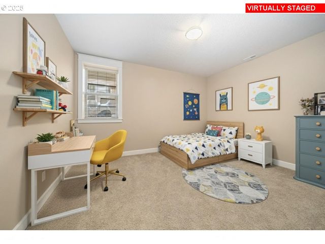 683 N V St, Washougal, WA 98671