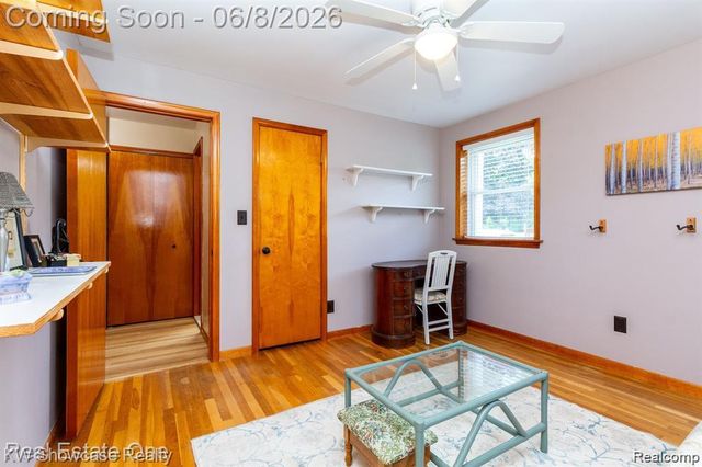 331 Lochaven Road, Waterford Charter Township, MI 48327