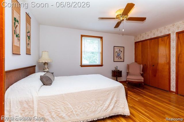 331 Lochaven Road, Waterford Charter Township, MI 48327