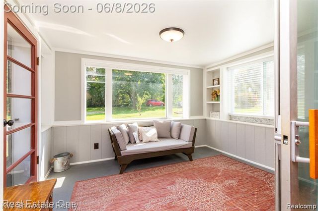 331 Lochaven Road, Waterford Charter Township, MI 48327