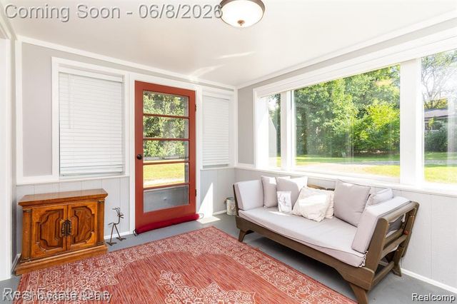 331 Lochaven Road, Waterford Charter Township, MI 48327