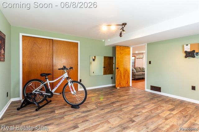 331 Lochaven Road, Waterford Charter Township, MI 48327