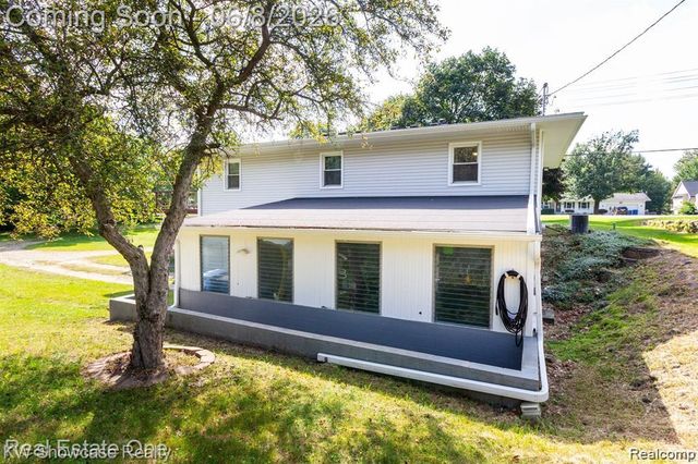 331 Lochaven Road, Waterford Charter Township, MI 48327