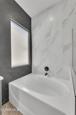 1404 HARLAN POINT Place, El Paso, TX 79928