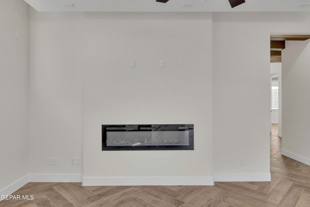 1404 HARLAN POINT Place, El Paso, TX 79928