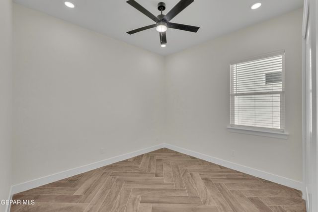 1404 HARLAN POINT Place, El Paso, TX 79928