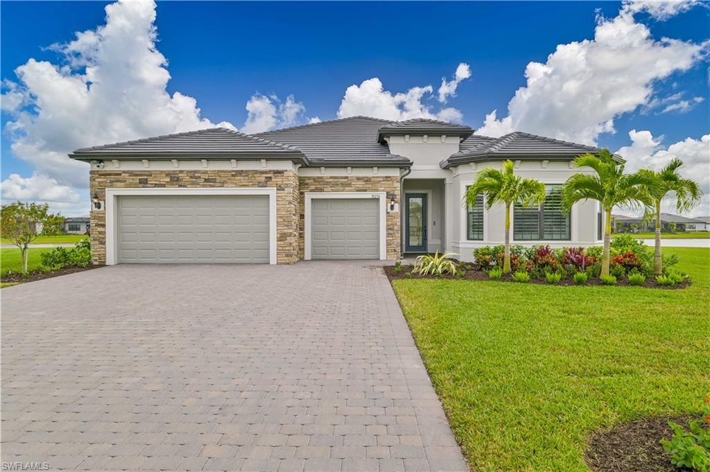 18236 Killinton CT, ESTERO, FL 33928 — photo 2