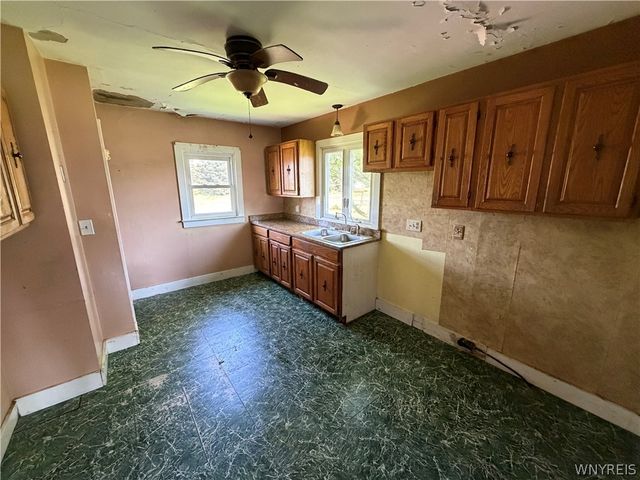 7453 Lincoln Avenue Extension, Lockport Town, NY 14094