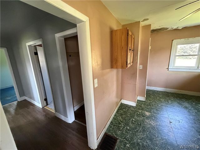 7453 Lincoln Avenue Extension, Lockport Town, NY 14094