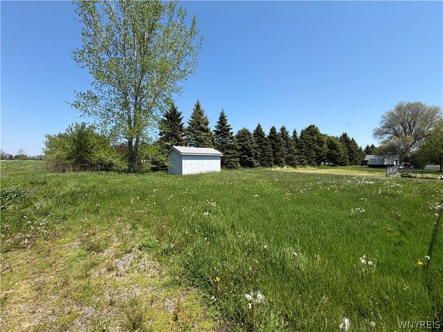 7453 Lincoln Avenue Extension, Lockport Town, NY 14094