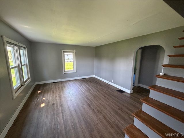 7453 Lincoln Avenue Extension, Lockport Town, NY 14094