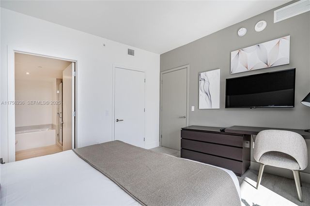 4010 S Ocean Drive R1609, Hollywood, FL 33019