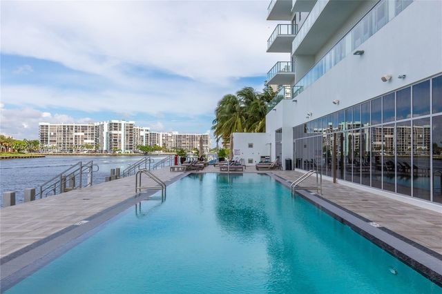 4010 S Ocean Drive R1609, Hollywood, FL 33019