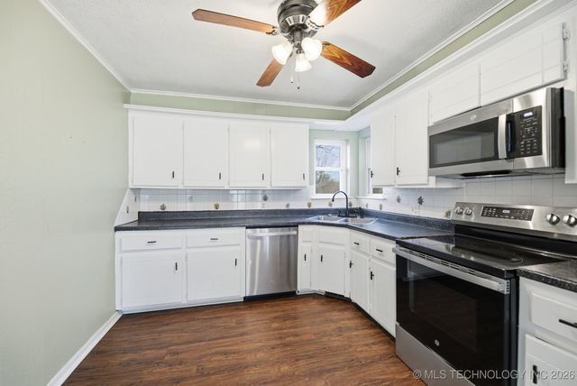 29113 Blue Ridge Drive, Sand Springs, OK 74063