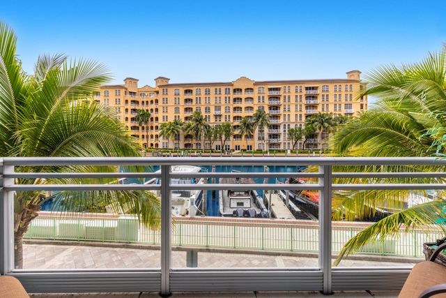2950 NE 188th Street 122, Aventura, FL 33180