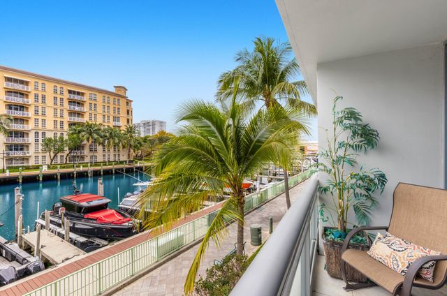 2950 NE 188th Street 122, Aventura, FL 33180