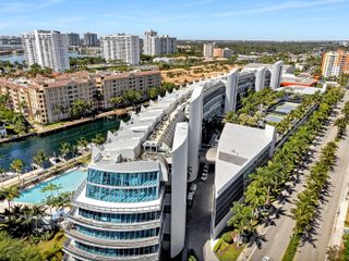 2950 NE 188th Street 122, Aventura, FL 33180