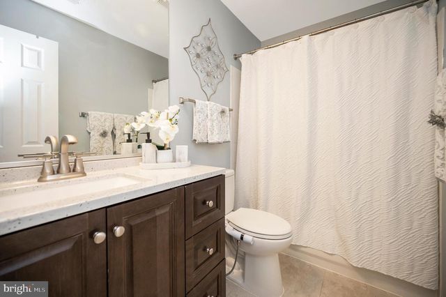 16005 KINGS MOUNTAIN RD, Woodbridge, VA 22191