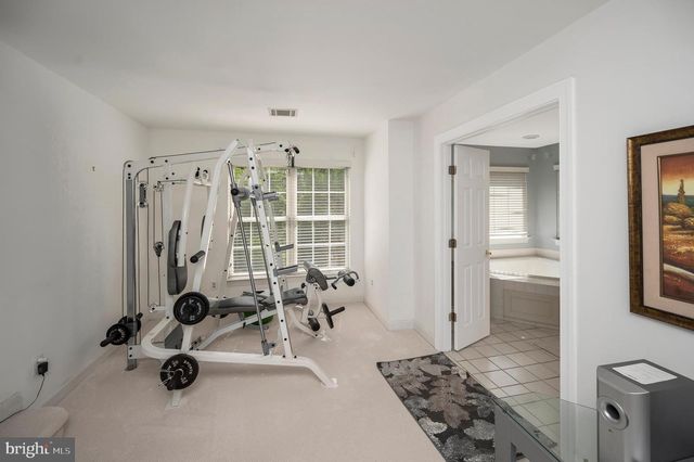 16005 KINGS MOUNTAIN RD, Woodbridge, VA 22191
