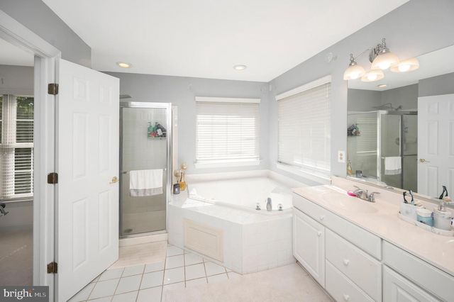 16005 KINGS MOUNTAIN RD, Woodbridge, VA 22191