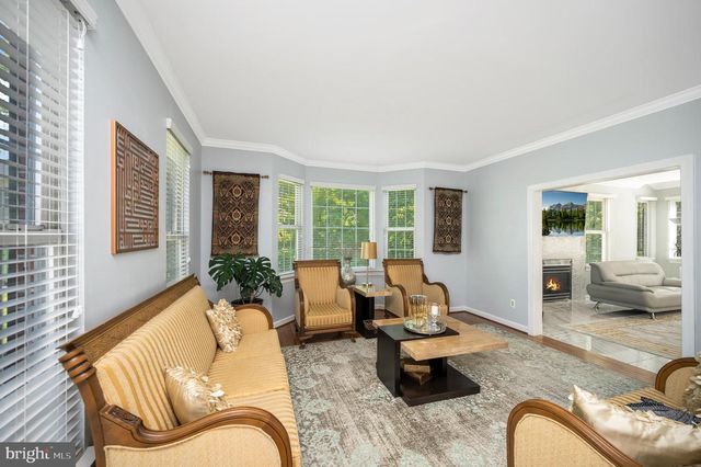 16005 KINGS MOUNTAIN RD, Woodbridge, VA 22191