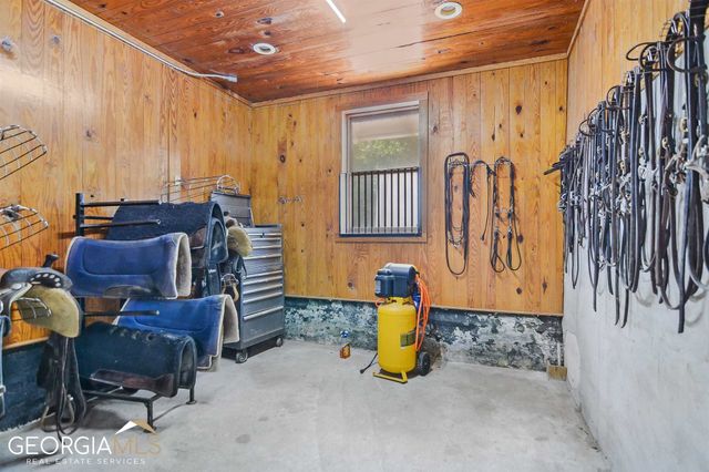 460 Dixie Road, Covington, GA 30014