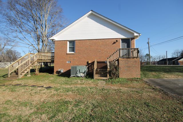 204 Hunter Dr, Columbia, TN 38401