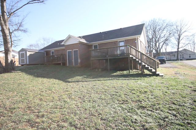 204 Hunter Dr, Columbia, TN 38401