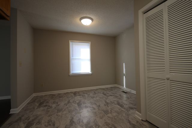 204 Hunter Dr, Columbia, TN 38401