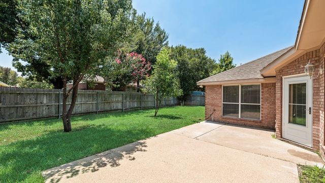 2311 Forest Park Circle, Mansfield, TX 76063