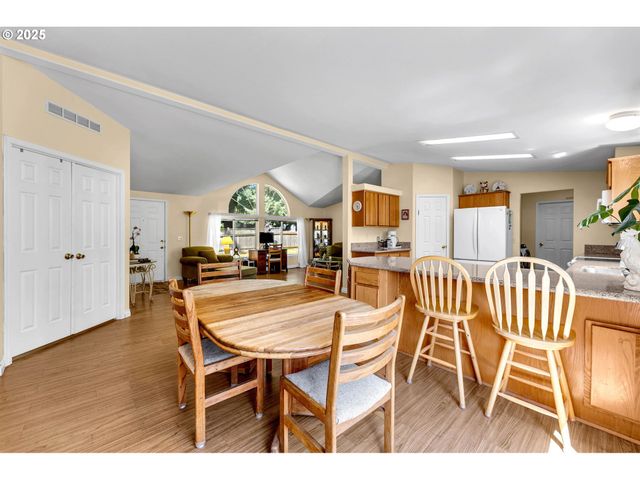 12101 Ne 99TH Ave, Vancouver, WA 98662