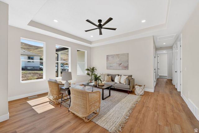 594 E SKYLINE, Tooele, UT 84074