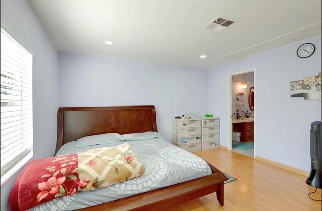 401 Chateau La Salle 401, San Jose, CA 95111