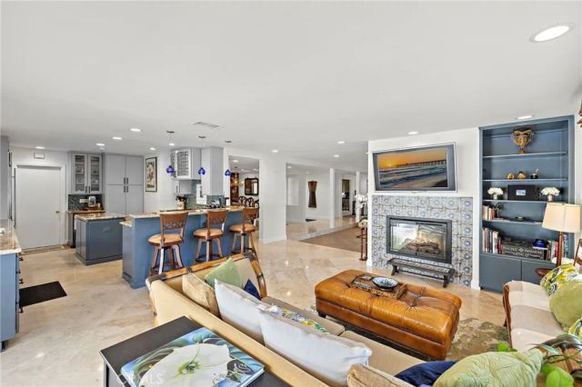 1423 Santiago Drive, Newport Beach, CA 92660