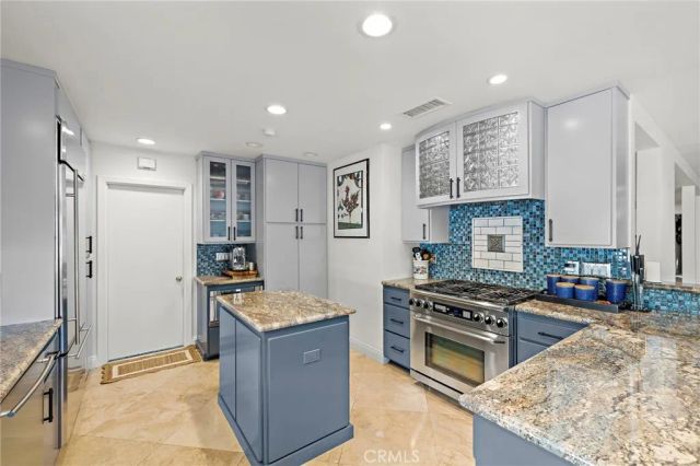 1423 Santiago Drive, Newport Beach, CA 92660