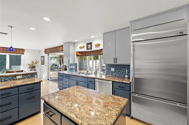 1423 Santiago Drive, Newport Beach, CA 92660