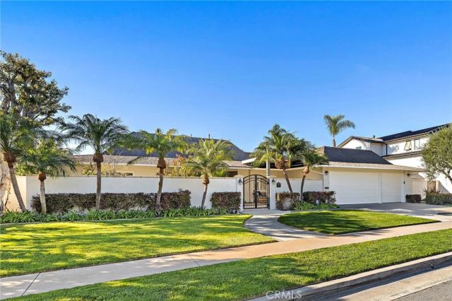 1423 Santiago Drive, Newport Beach, CA 92660