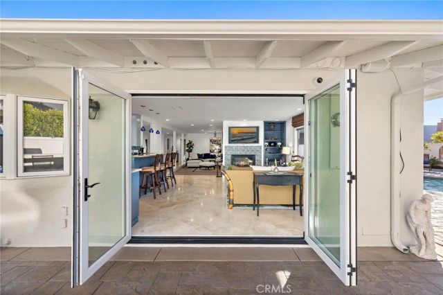1423 Santiago Drive, Newport Beach, CA 92660