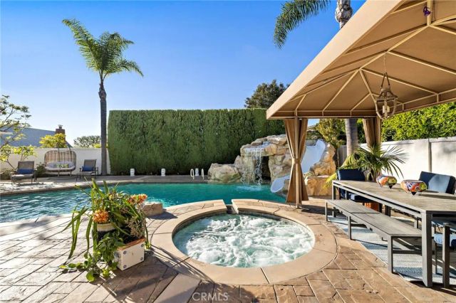 1423 Santiago Drive, Newport Beach, CA 92660