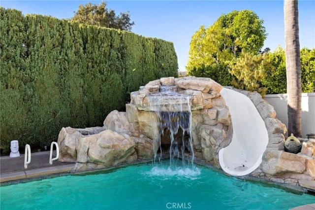 1423 Santiago Drive, Newport Beach, CA 92660