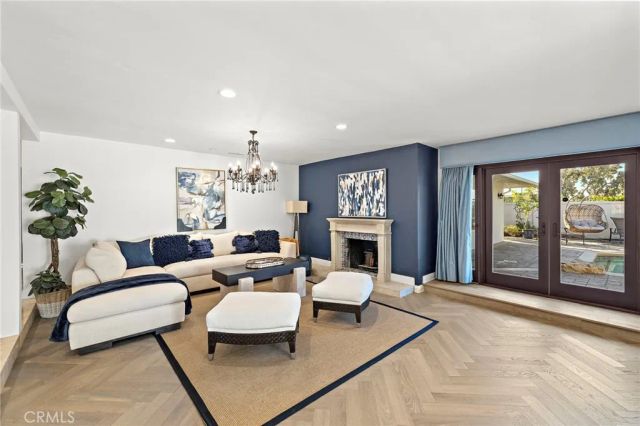 1423 Santiago Drive, Newport Beach, CA 92660