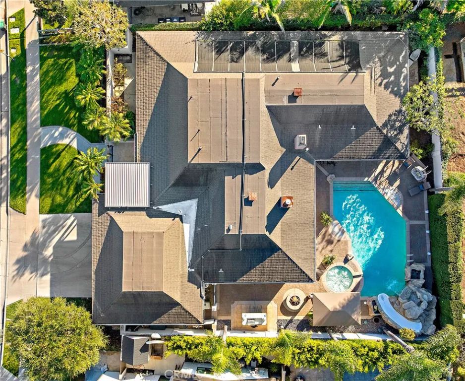 1423 Santiago Drive, Newport Beach, CA 92660