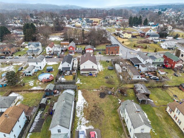 203 S Liberty St, New Castle, PA 16102