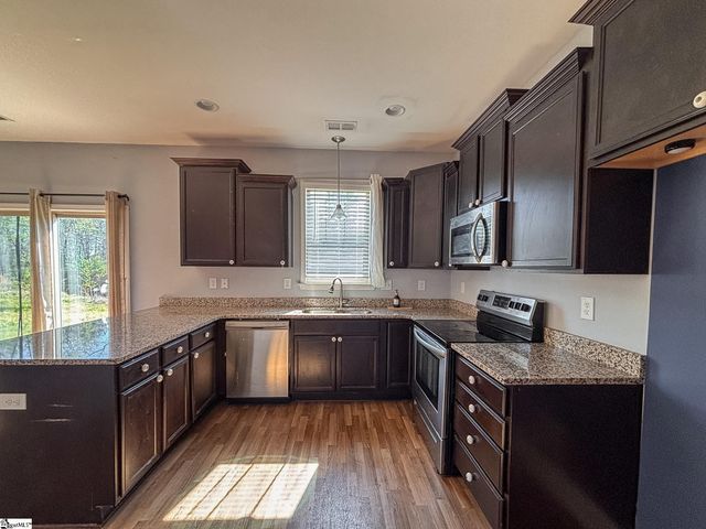 793 Silver Pines Lane, Duncan, SC 29334