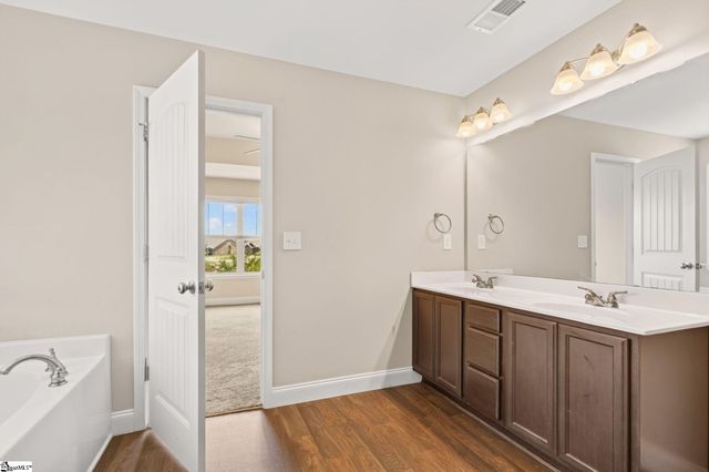 793 Silver Pines Lane, Duncan, SC 29334